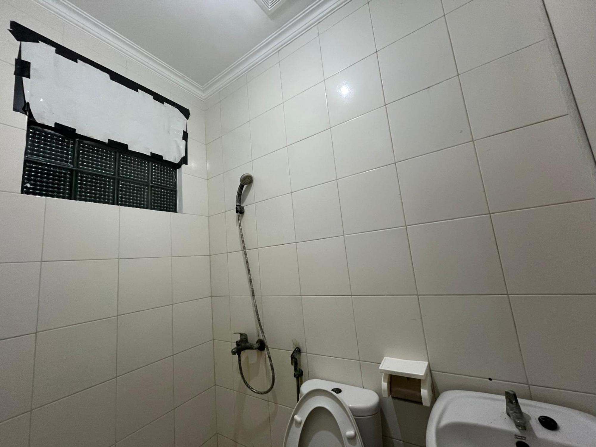 Spot On 94142 Al Fatih Residence Syariah 2 Jakarta Buitenkant foto