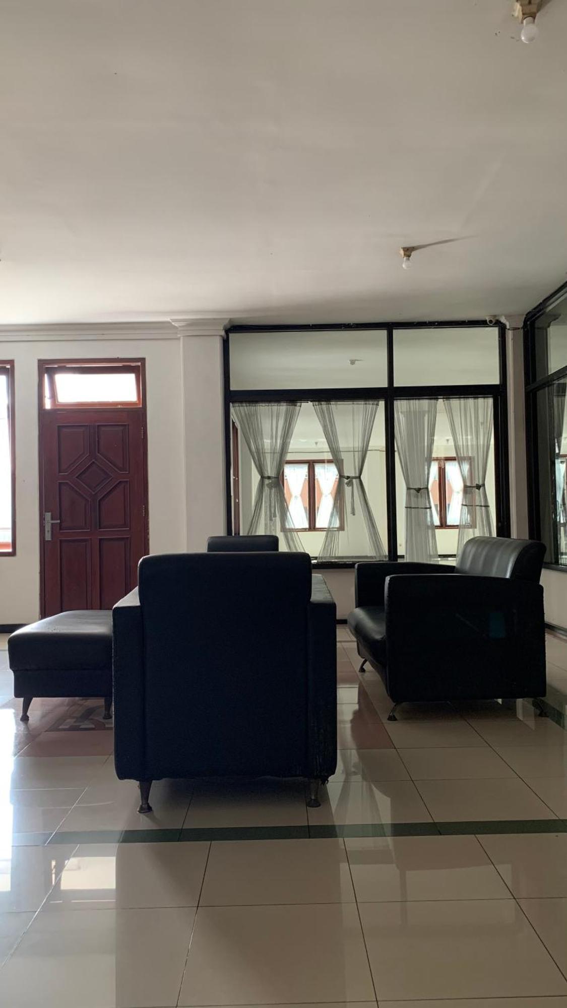 Spot On 94142 Al Fatih Residence Syariah 2 Jakarta Buitenkant foto